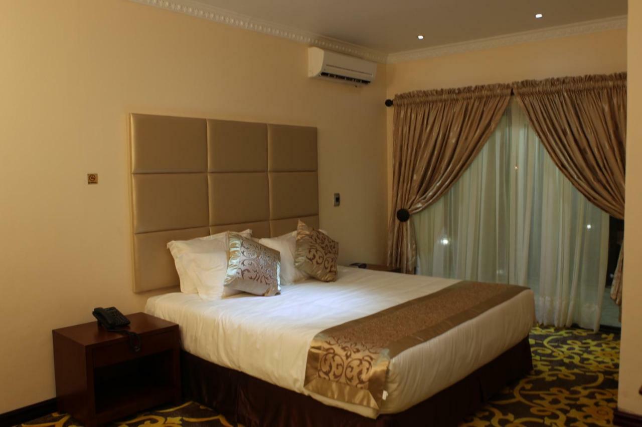 فندق Open House Boutique منزيني المظهر الخارجي الصورة